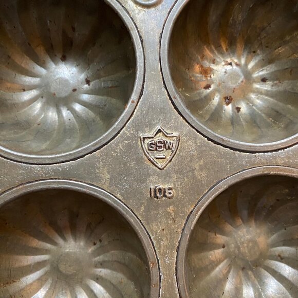 Vintage GSW Baking Tray Mold Tin for Cakes Cookies Kitchen Cookware Collectible - Picture 3 of 5